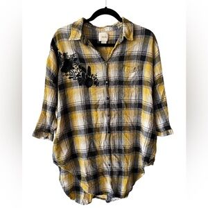 Maeve Anthropologie Plaid Shortsleeved Button Down Yellow and Black Size M/L